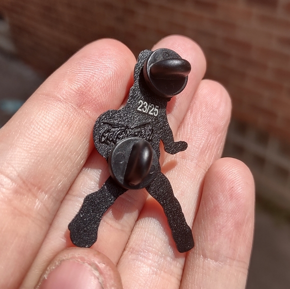 DBZ Beach Bulma Enamel Set (5pc) - Picture 6 of 6